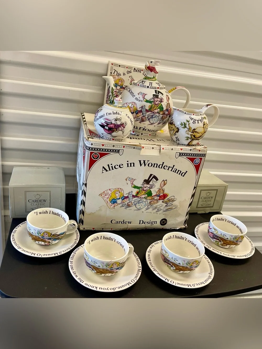 Paul Cardew Alice in Wonderland 12pc Tea Set For 4 Boxed
